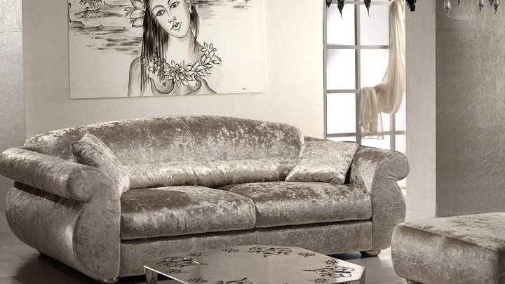 Silver Sofa Set And White Background in Guest Room